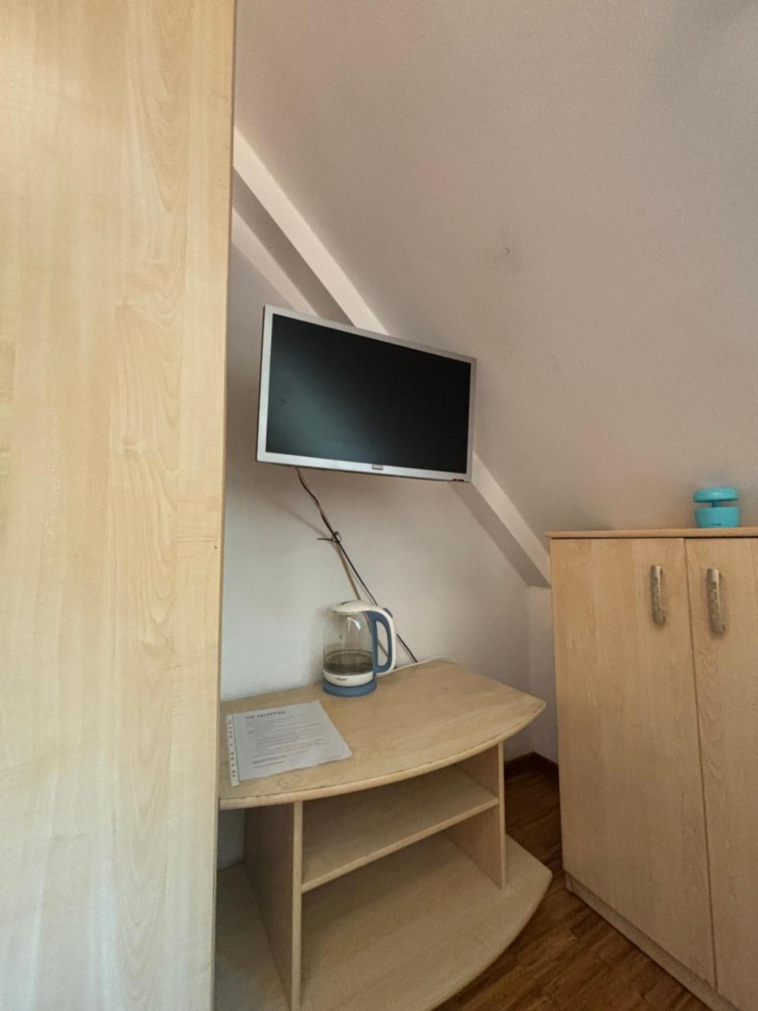Hostel Nuove Frontiere Nysa Extérieur photo