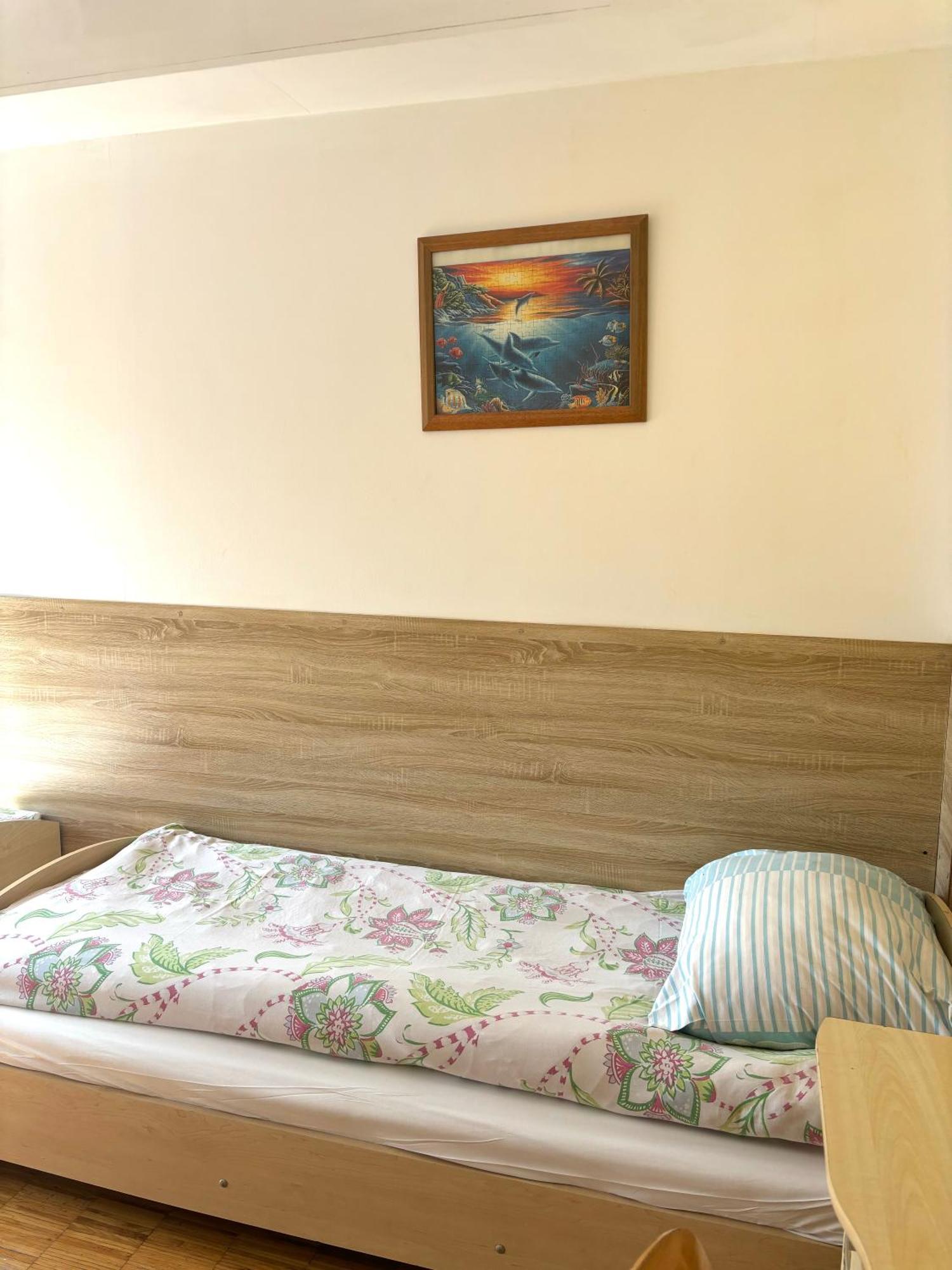 Hostel Nuove Frontiere Nysa Extérieur photo